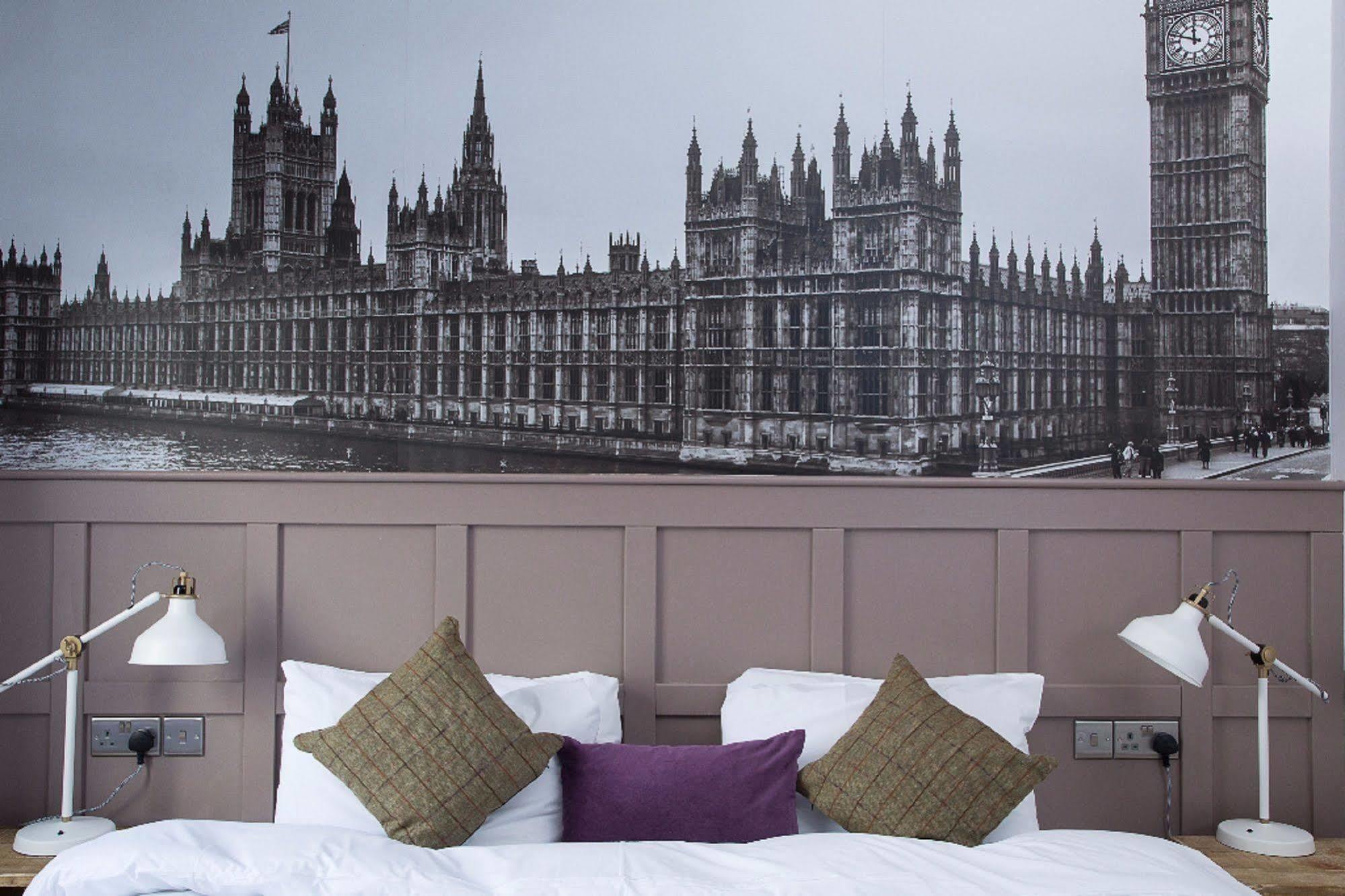 The Station Hotel London Exterior photo