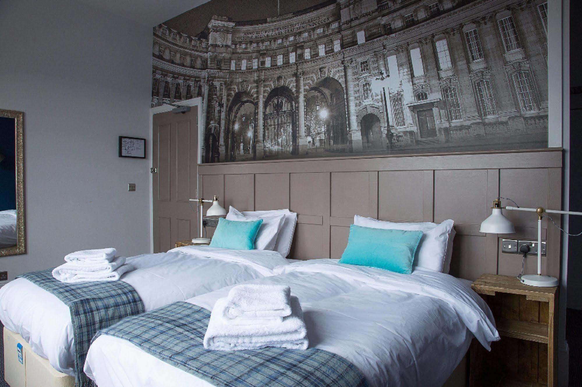 The Station Hotel London Exterior photo